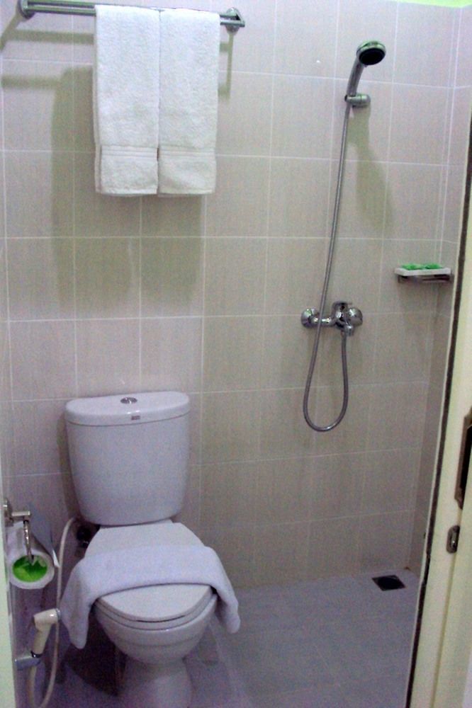 סוראבאיה Hotel Keluarga Djagalan Raya מראה חיצוני תמונה